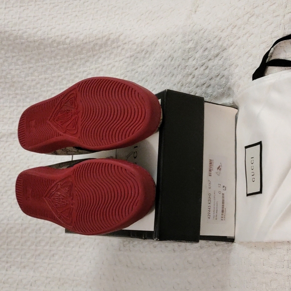 Prelove Men Ace GG Supreme Low Top Sneakers - Picture 5 of 5